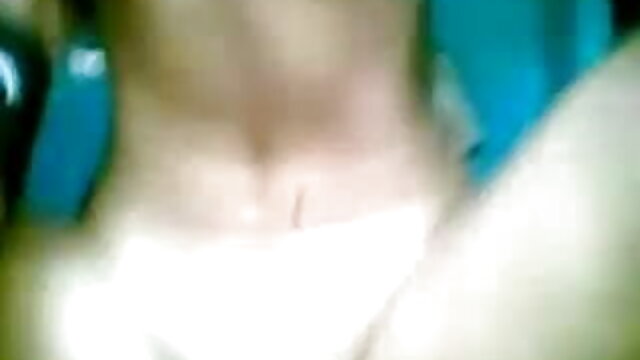 سنہرے بالوں فلم سکی روسی والی بلی بلی پر بڑا dildo کے ساتھ مشت زنی