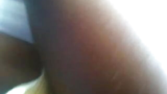 Brunette کے ساتھ مذاق کھلونے سکس از کون روسی