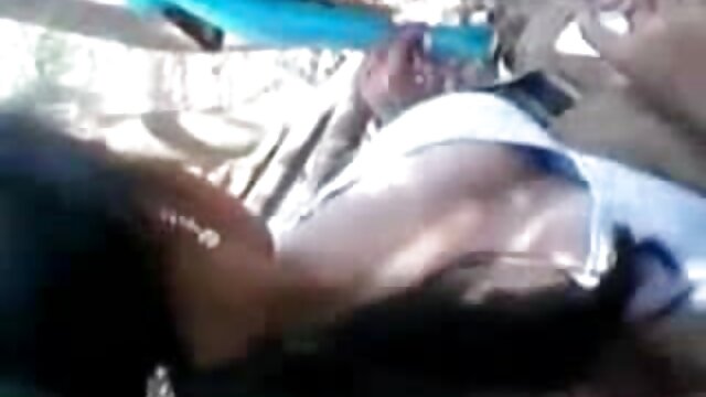 کے ساتھ جنسی تعلق brunette بالغ پر ٹیبل کے سب سے سکس فلم روسی اوپر