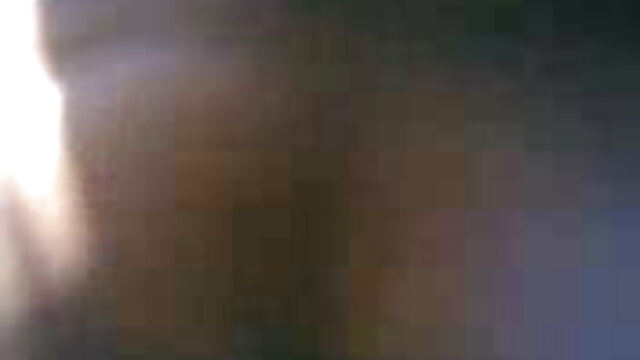 دو بھوک لگی لڑکی ایک فلم سکی روسی ڈک کے ساتھ سیاہ