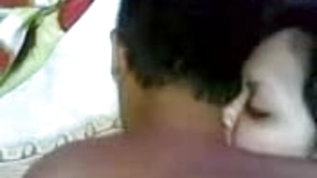Busty میری کلیرنس Marlo کرتا ہے پھونک آہستہ آدمی سکس با دختر روسی کو