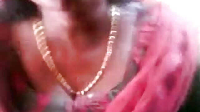 Vannesa فیلم سکسی روسی پنجرے سے لطف اندوز پر جنسی ، سوفی